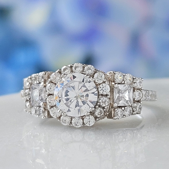 Classic Engagement Style Round Halo ring,  925 Sterling Silver - Picture 3 of 5